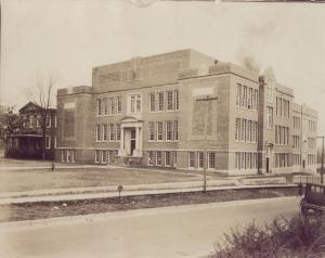 Stephen D. Lee High School with the Lee Home on the left c. 1920